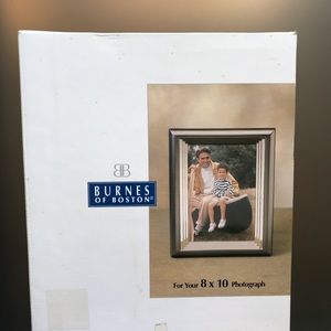 Burnes of Boston 8 x 10 Picture Frame